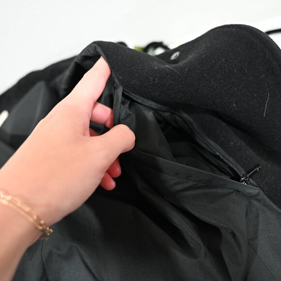 Japanese OTT Medium Black Classic Coat with Storable Hood - Picture 11 of 13